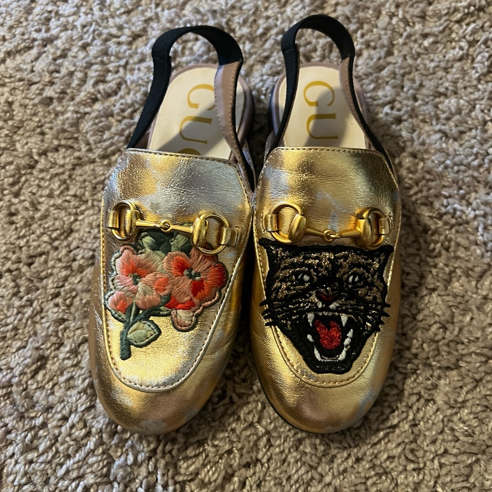 Gucci Kids Gold Embroidered Slippers